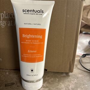 Scentuals Brightening Body Scrub with Vitamin C & Hyaluronic Acid 6.76oz 200ml